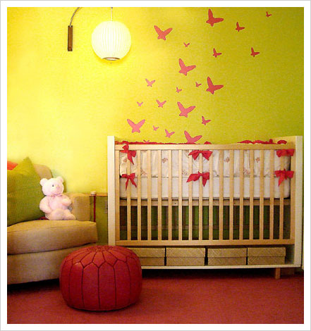 Colors  Baby Room on Pretty Baby  Room With Flying  Butterflies